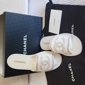 CHANEL sandals